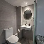 Zeppelin Apartment