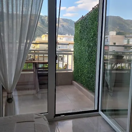 Zeppelin Apartamento Loutráki